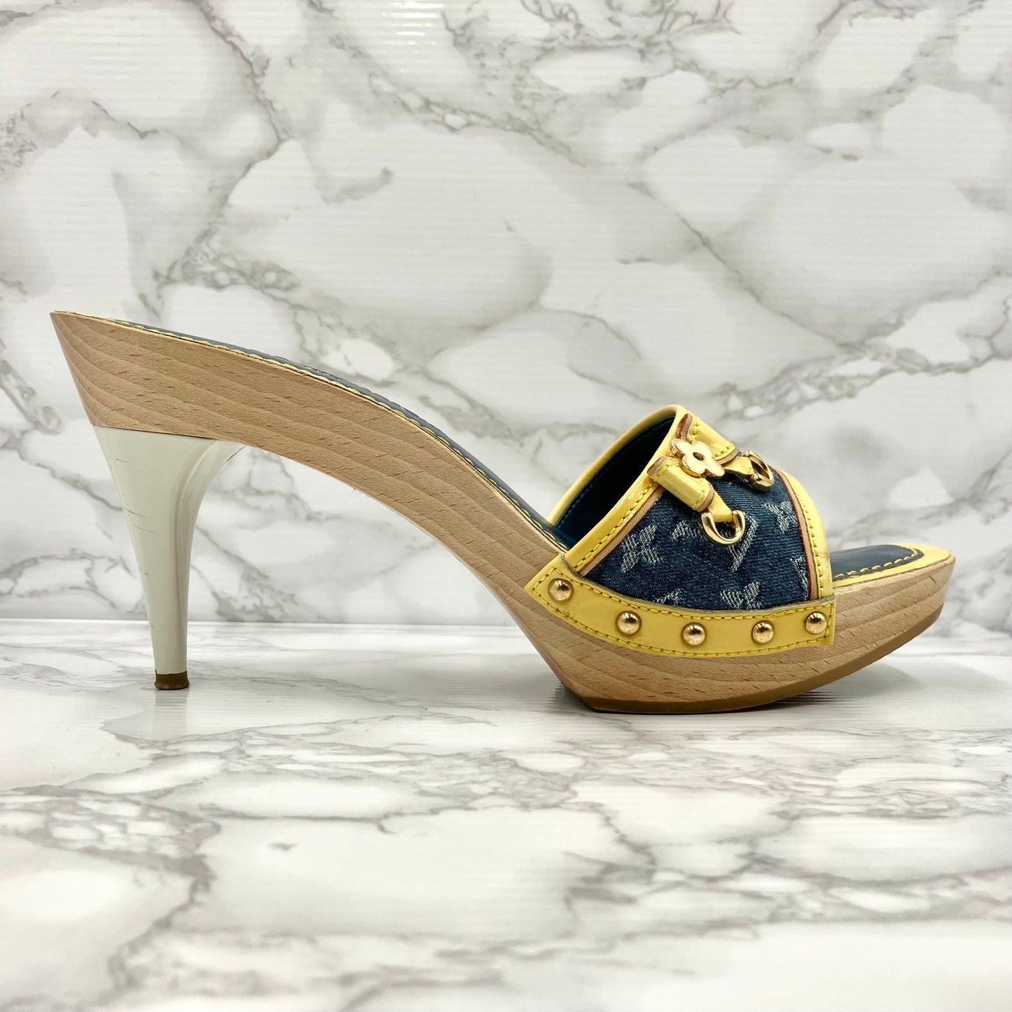 LOUIS VUITTON Denim Sandals 37