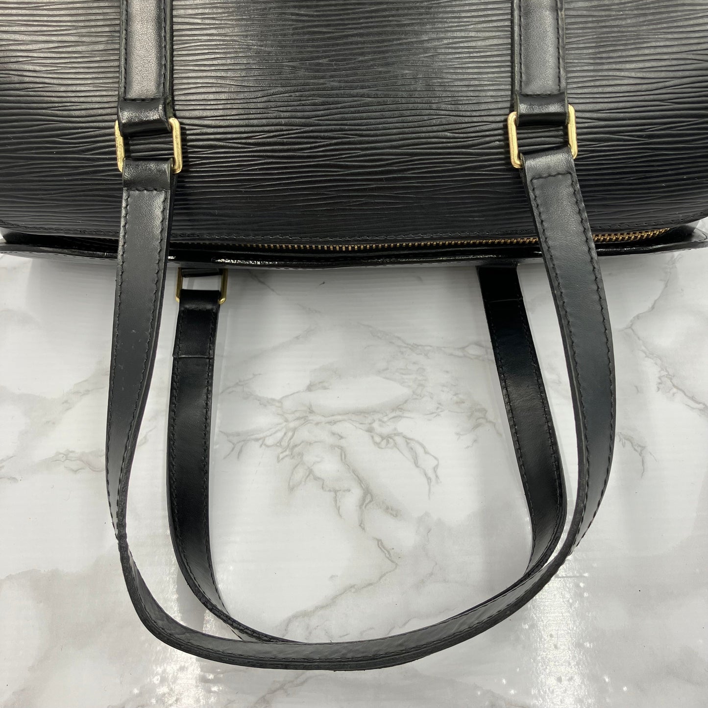 LOUIS VUITTON Epi Sufuro
