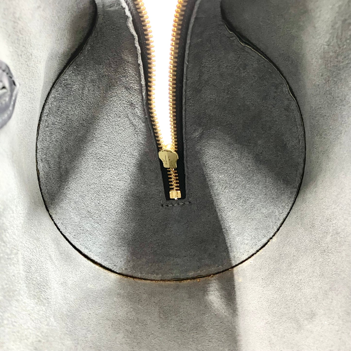 LOUIS VUITTON Epi Sufuro