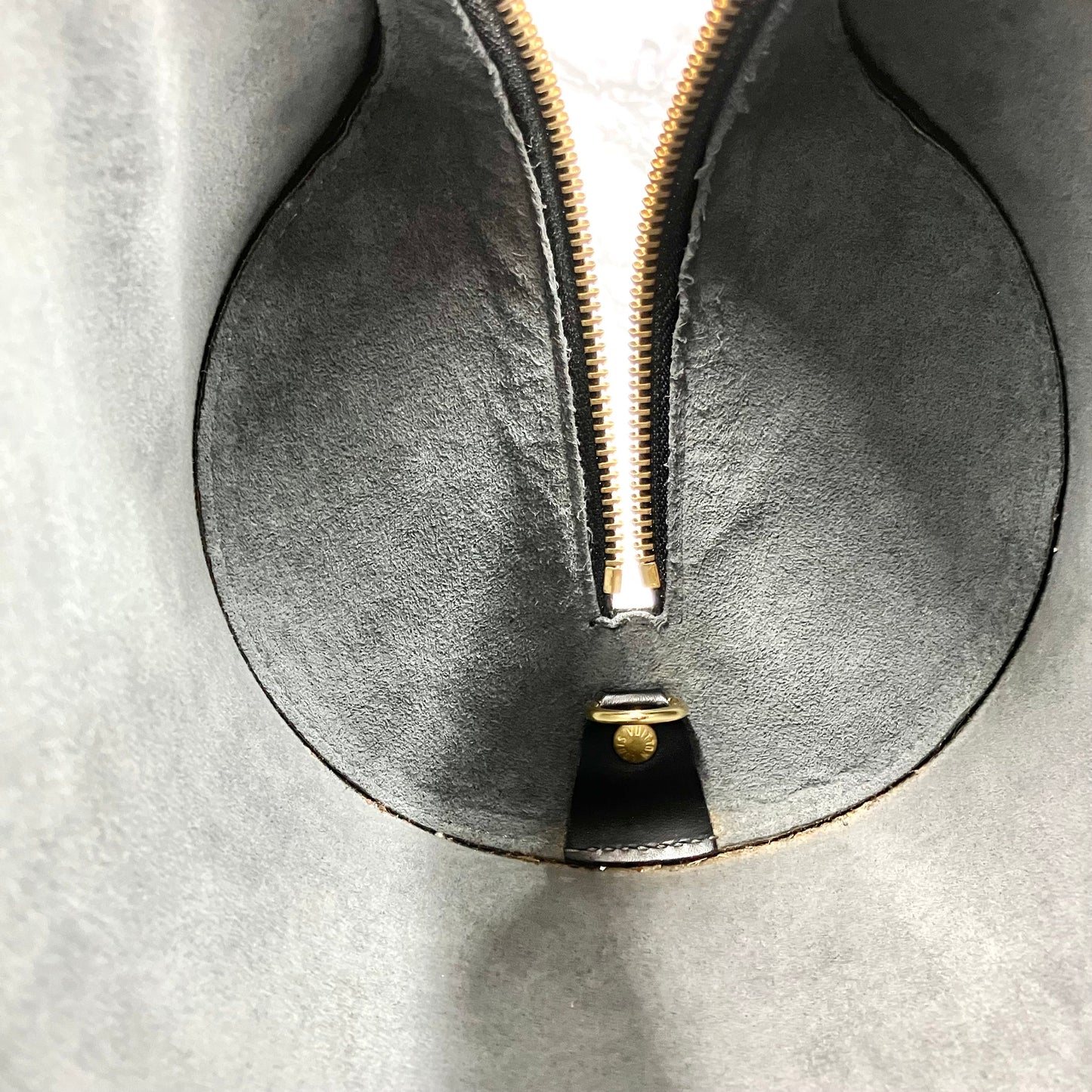 LOUIS VUITTON Epi Sufuro