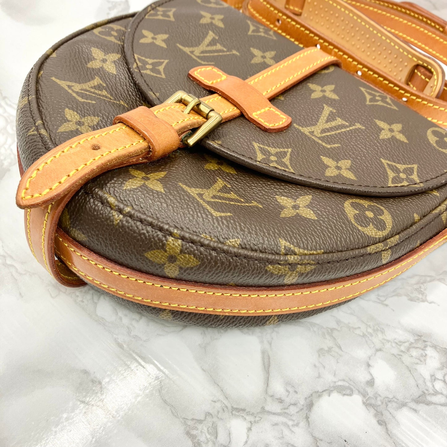 LOUIS VUITTON Chantilly