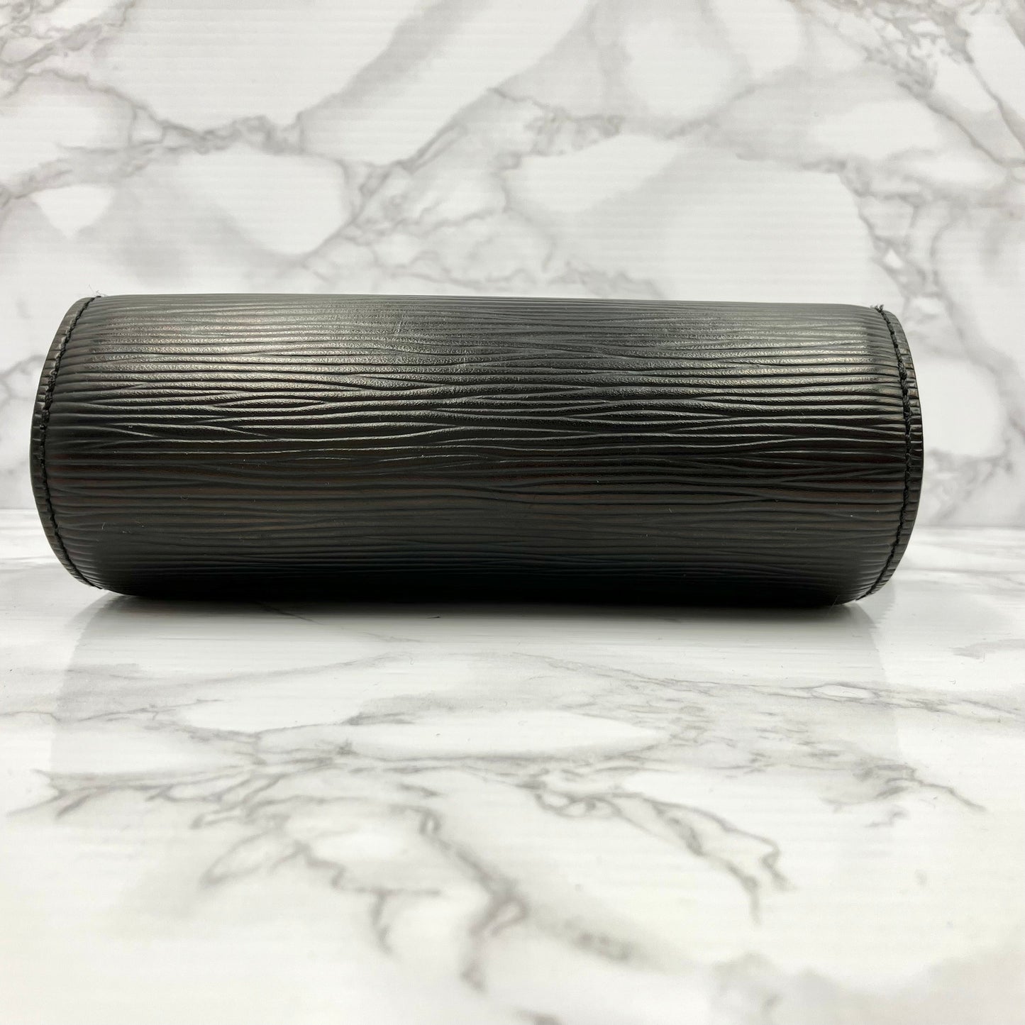 LOUIS VUITTON Epi Sufuro