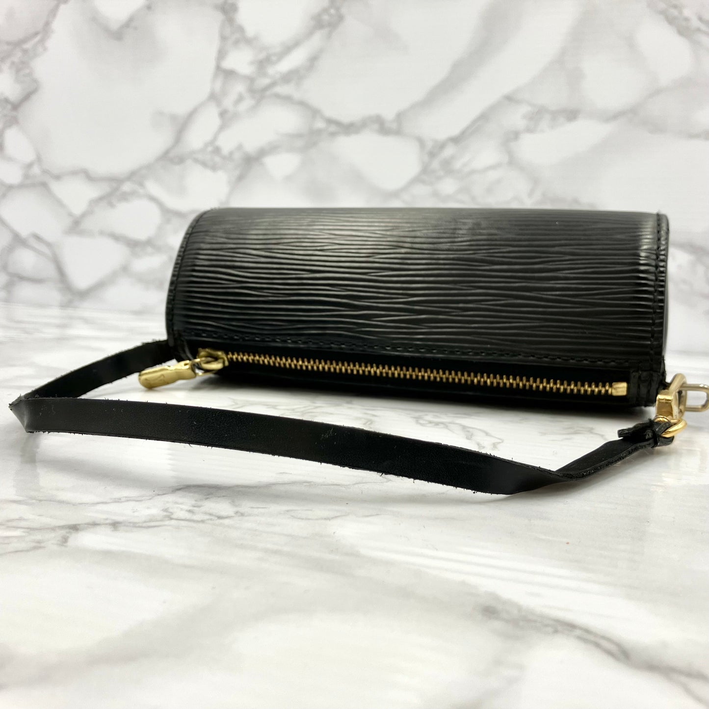 LOUIS VUITTON Epi Sufuro