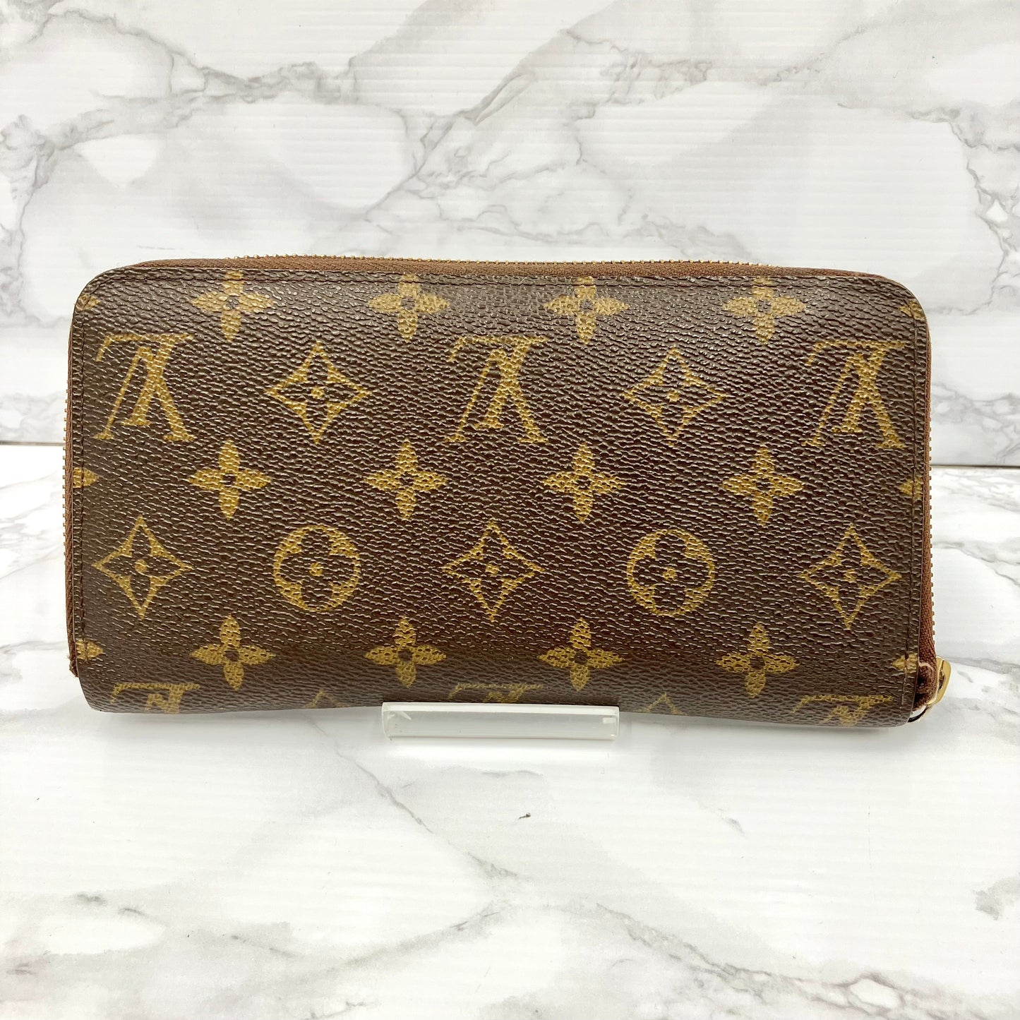 LOUIS VUITTON Monogram zippy