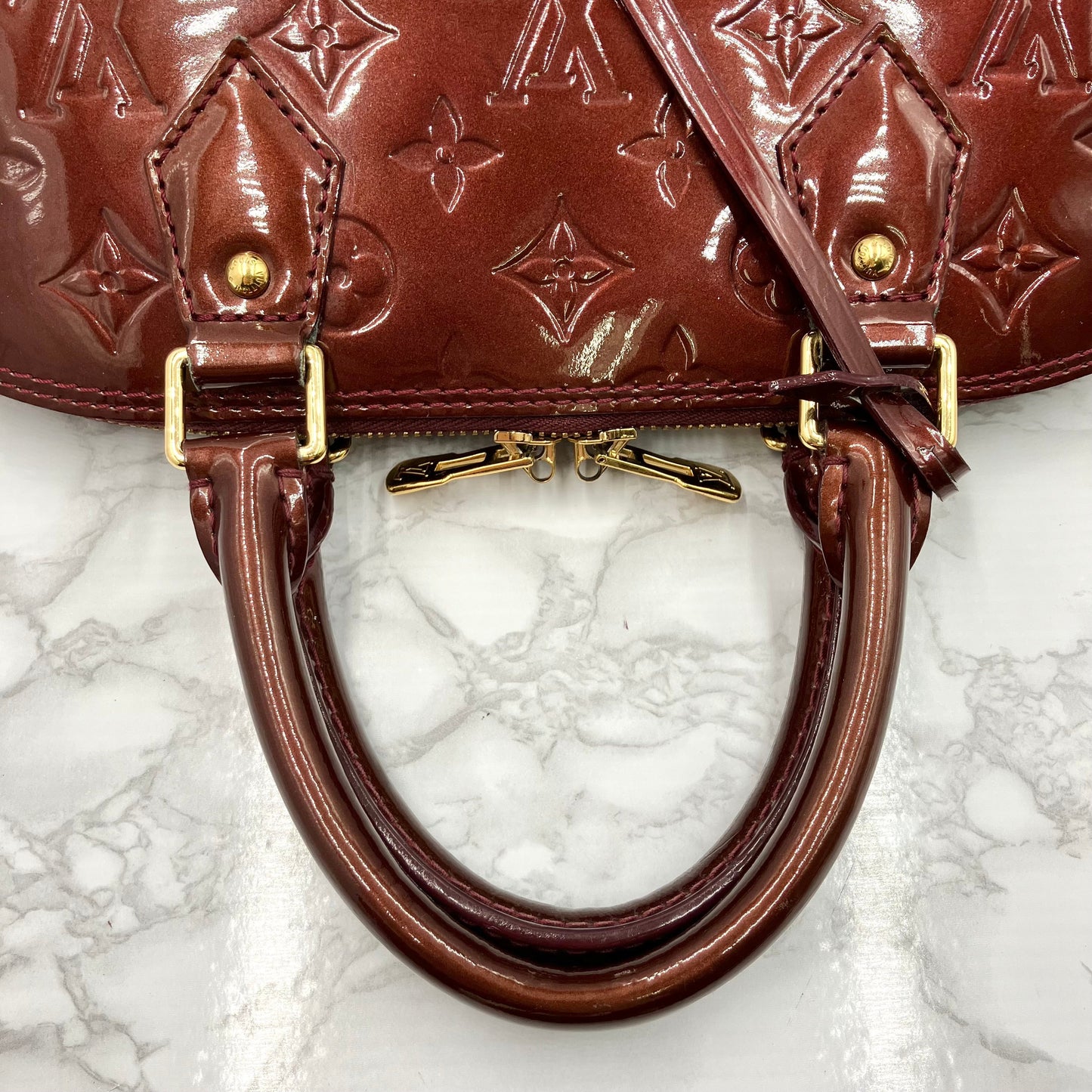 LOUIS VUITTON Vernis Alma PM