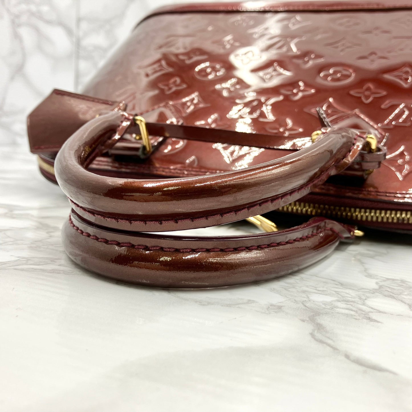 LOUIS VUITTON Vernis Alma PM