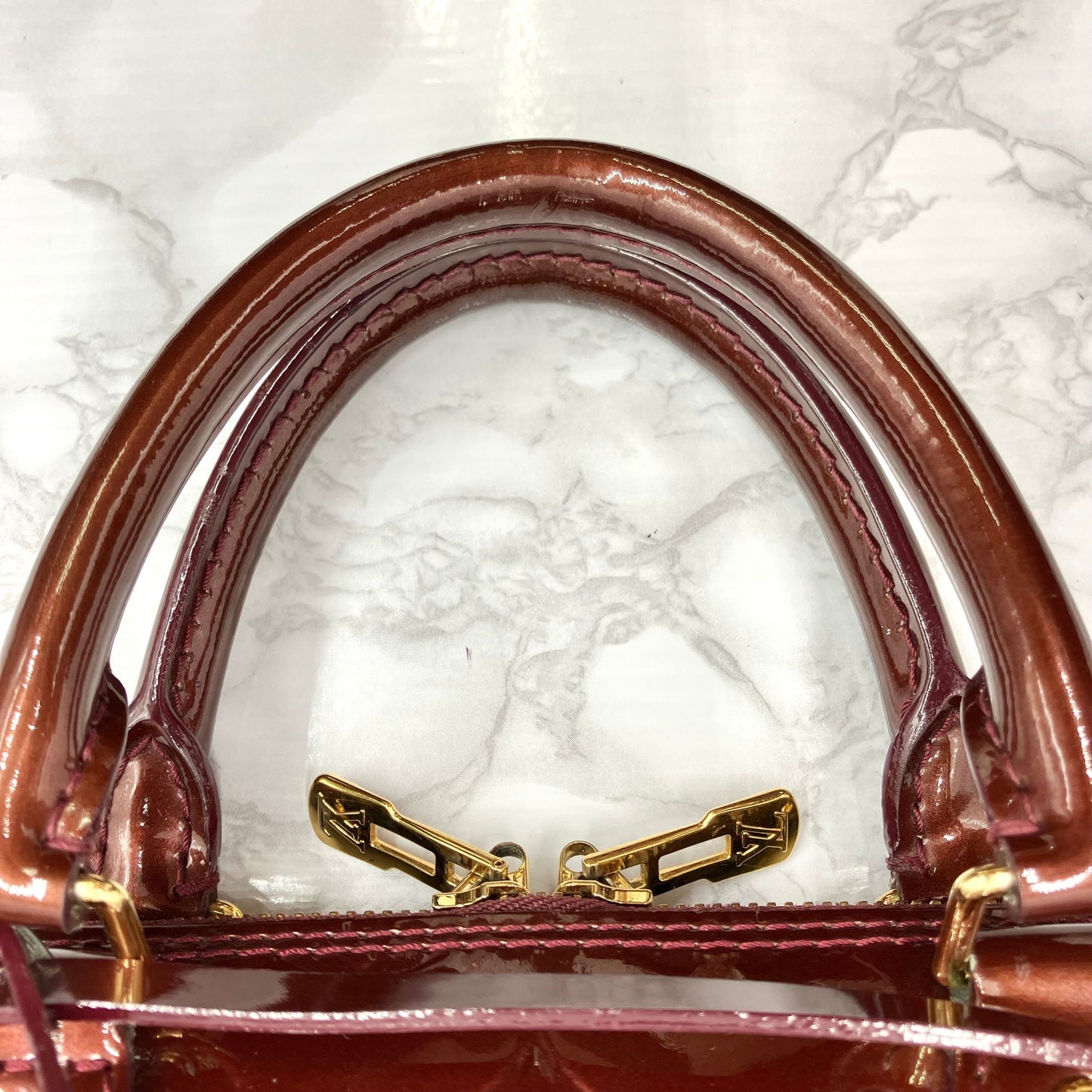 LOUIS VUITTON Vernis Alma PM