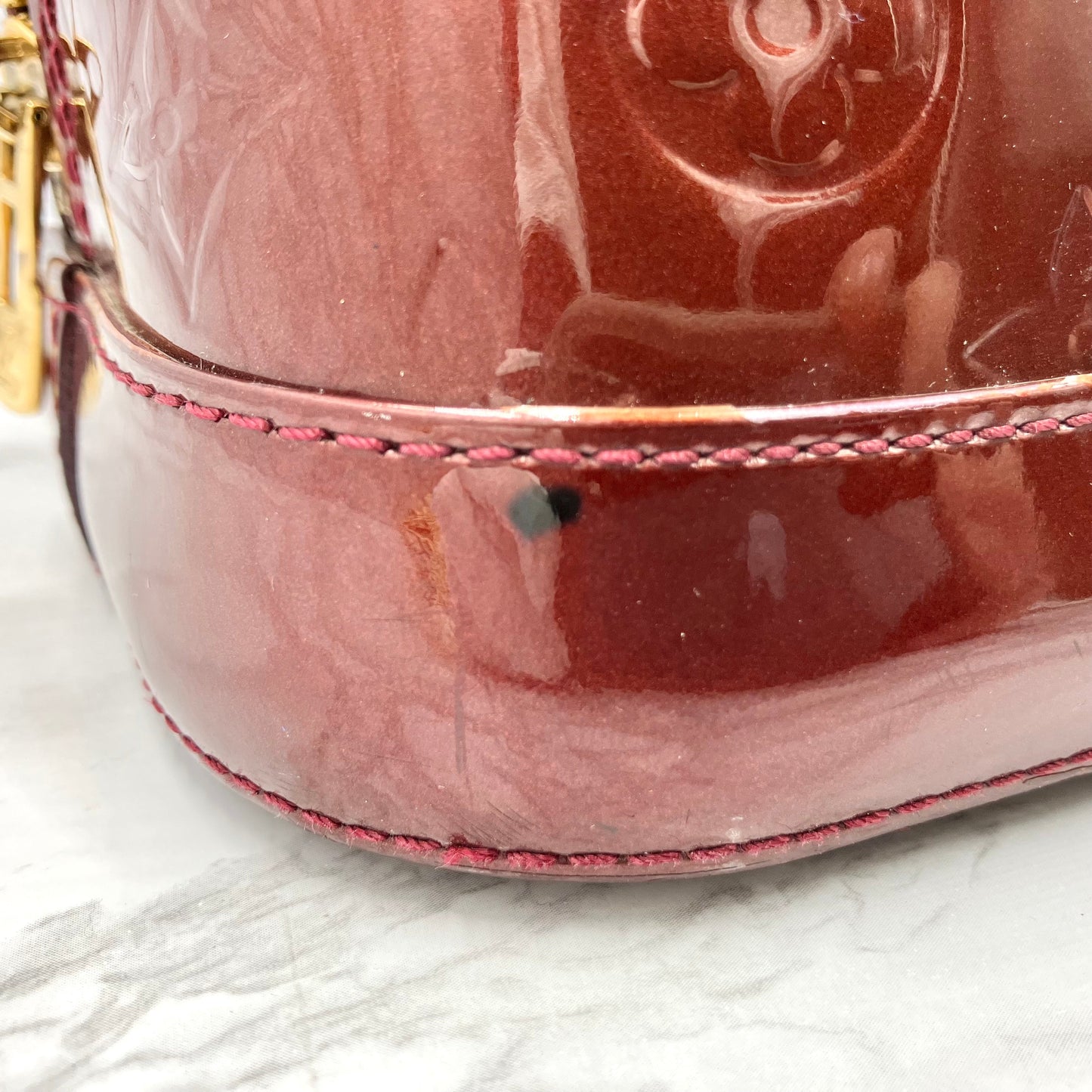 LOUIS VUITTON Vernis Alma PM