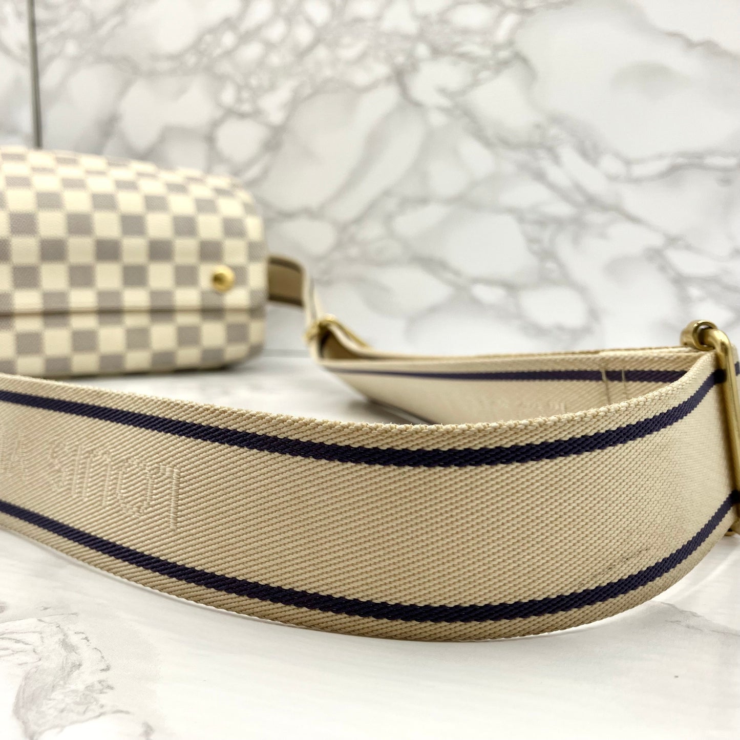 LOUIS VUITTON Azul Naviglio