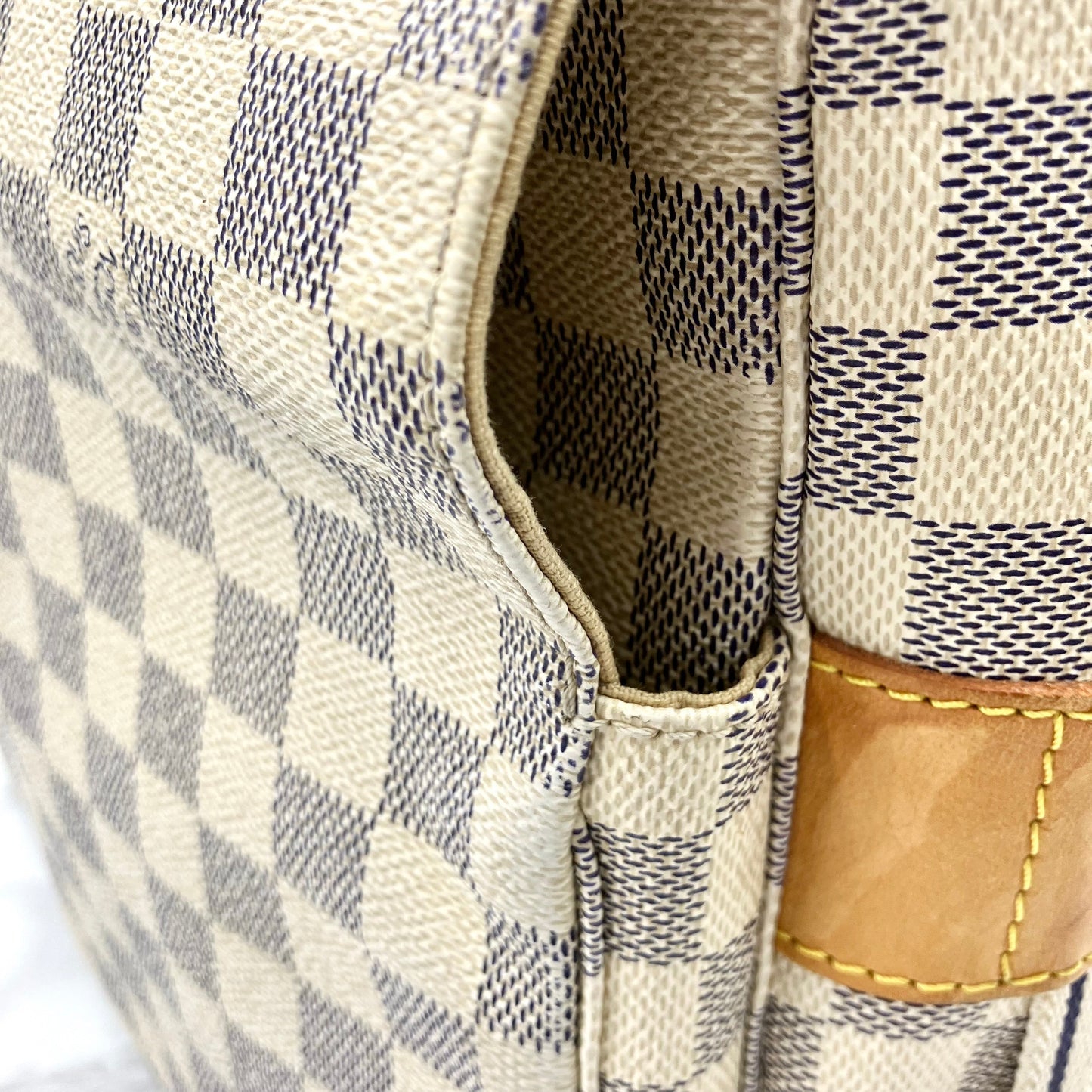 LOUIS VUITTON Azul Naviglio