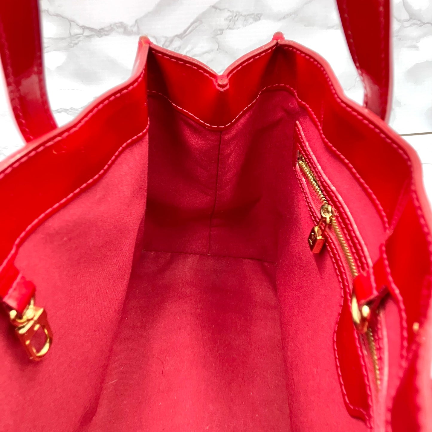 LOUIS VUITTON Vernis Wilshire PM