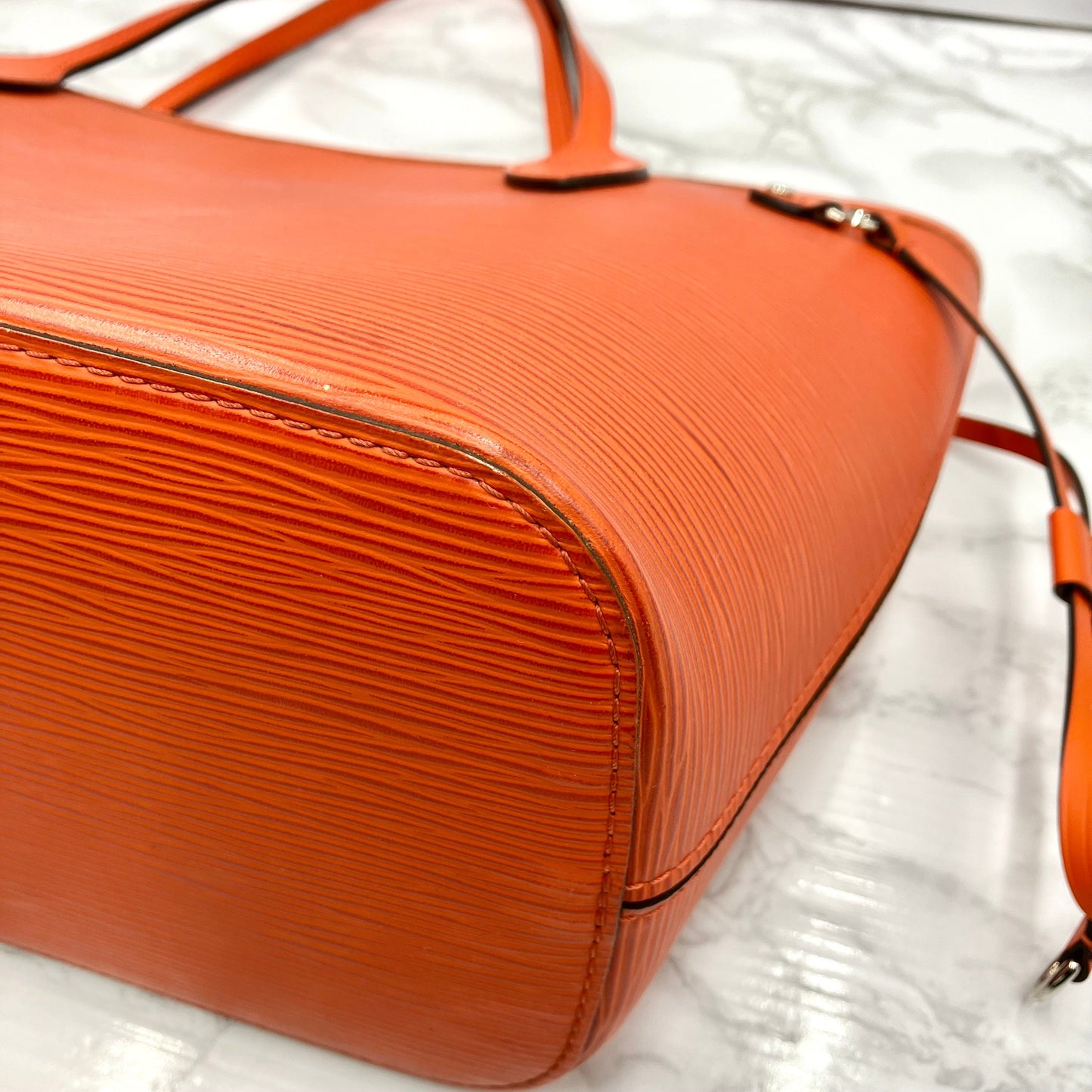 LOUIS VUITTON Epi Neverfull PM