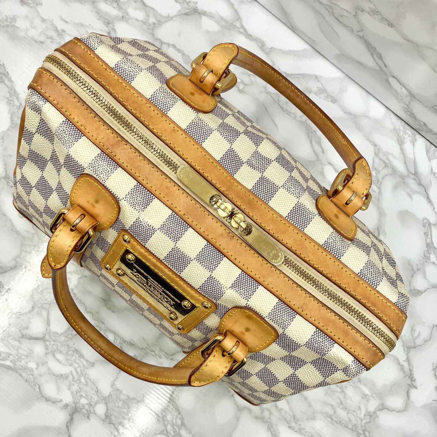 LOUIS VUITTON Azul Berkeley