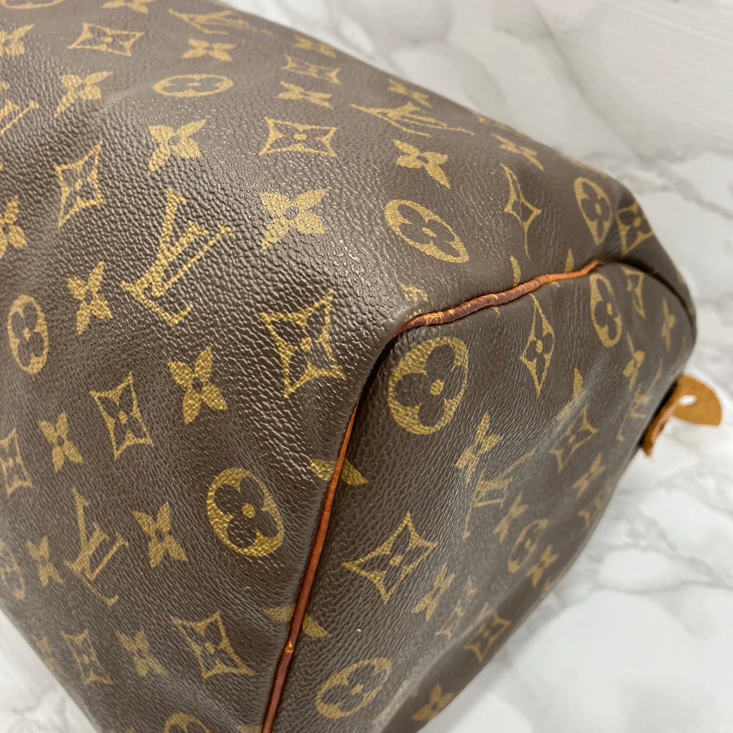 LOUIS VUITTON Monogram Speedy 35