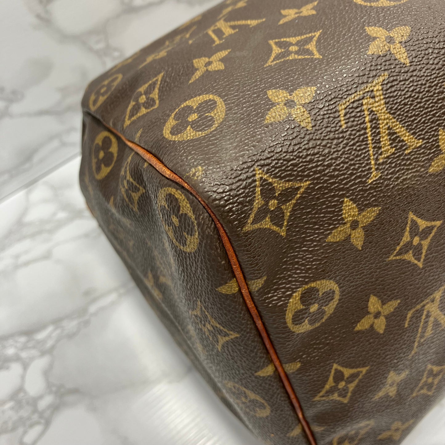 LOUIS VUITTON Monogram Speedy 35
