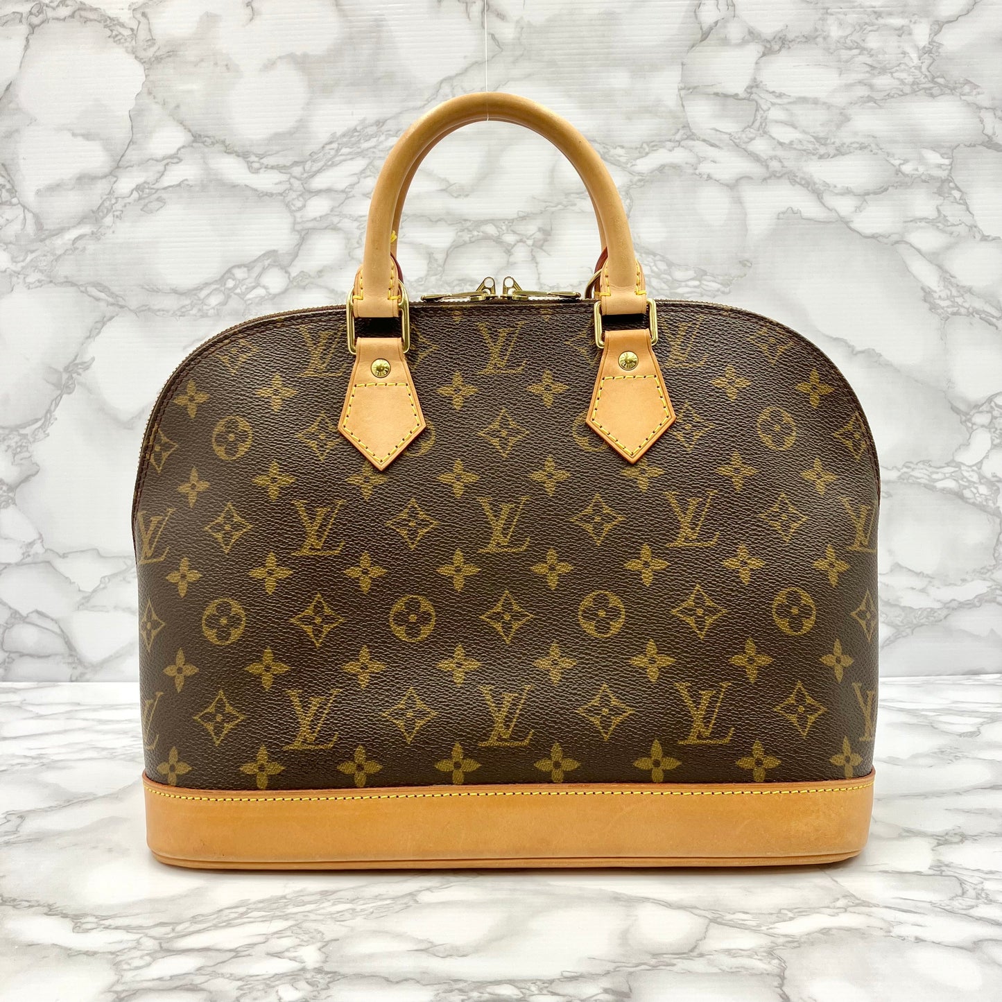 LOUIS VUITTON Monogram Alma PM