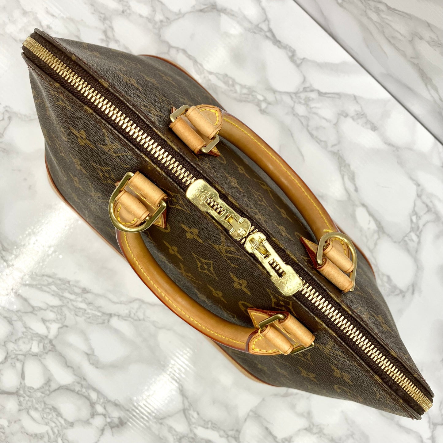 LOUIS VUITTON Monogram Alma PM