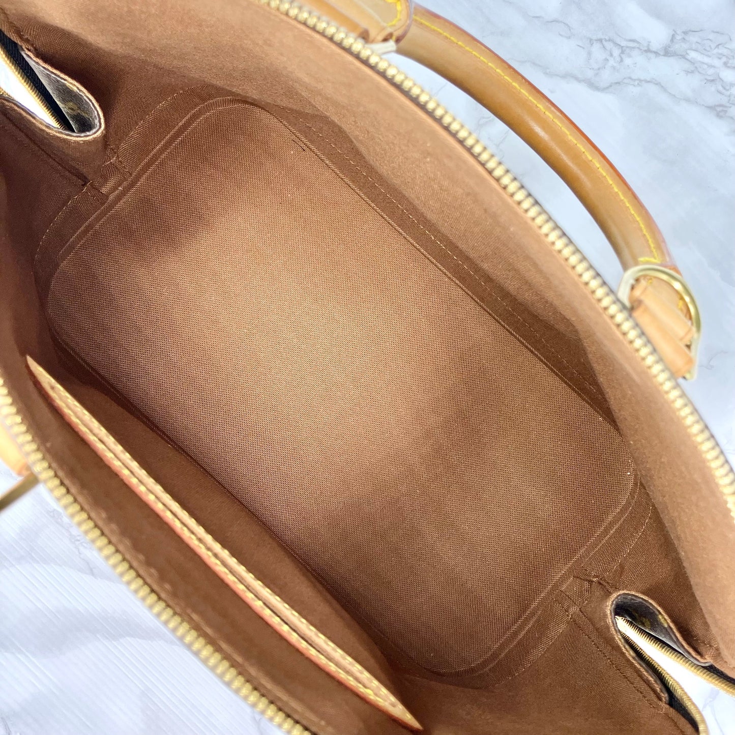 LOUIS VUITTON Monogram Alma PM