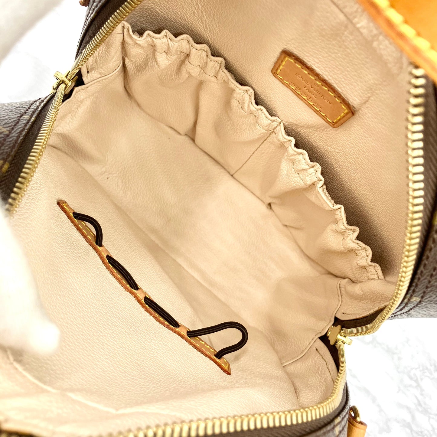 LOUIS VUITTON Monogram sportini