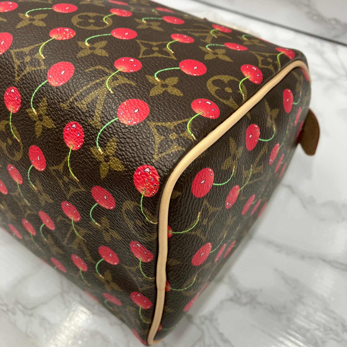 LOUIS VUITTON Monogram cherry Speedy 25
