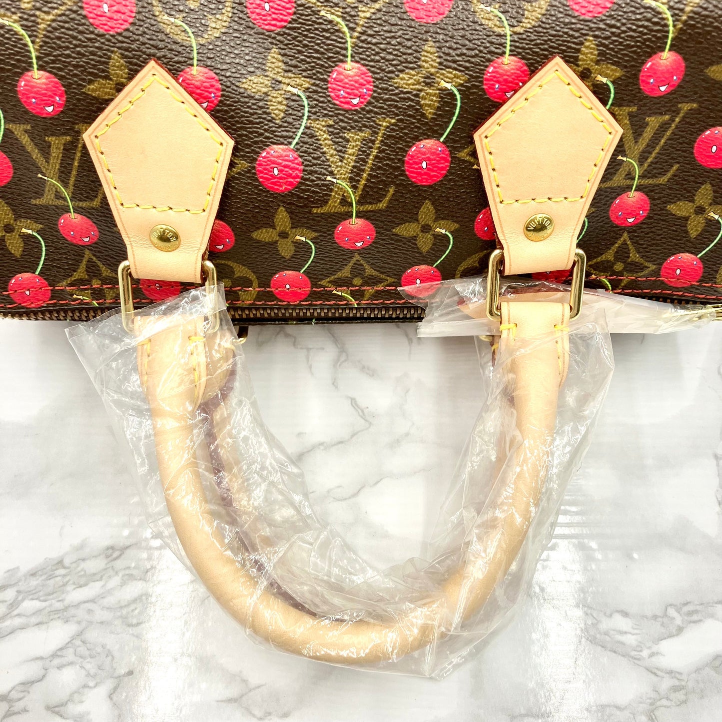 LOUIS VUITTON Monogram cherry Speedy 25