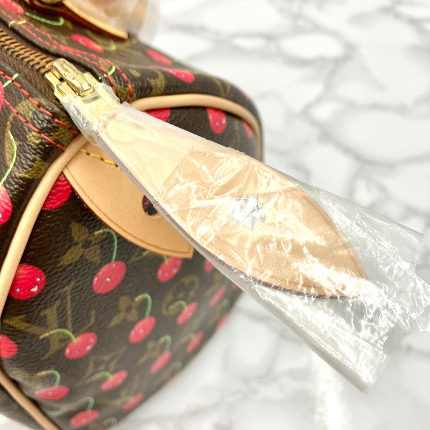 LOUIS VUITTON Monogram cherry Speedy 25