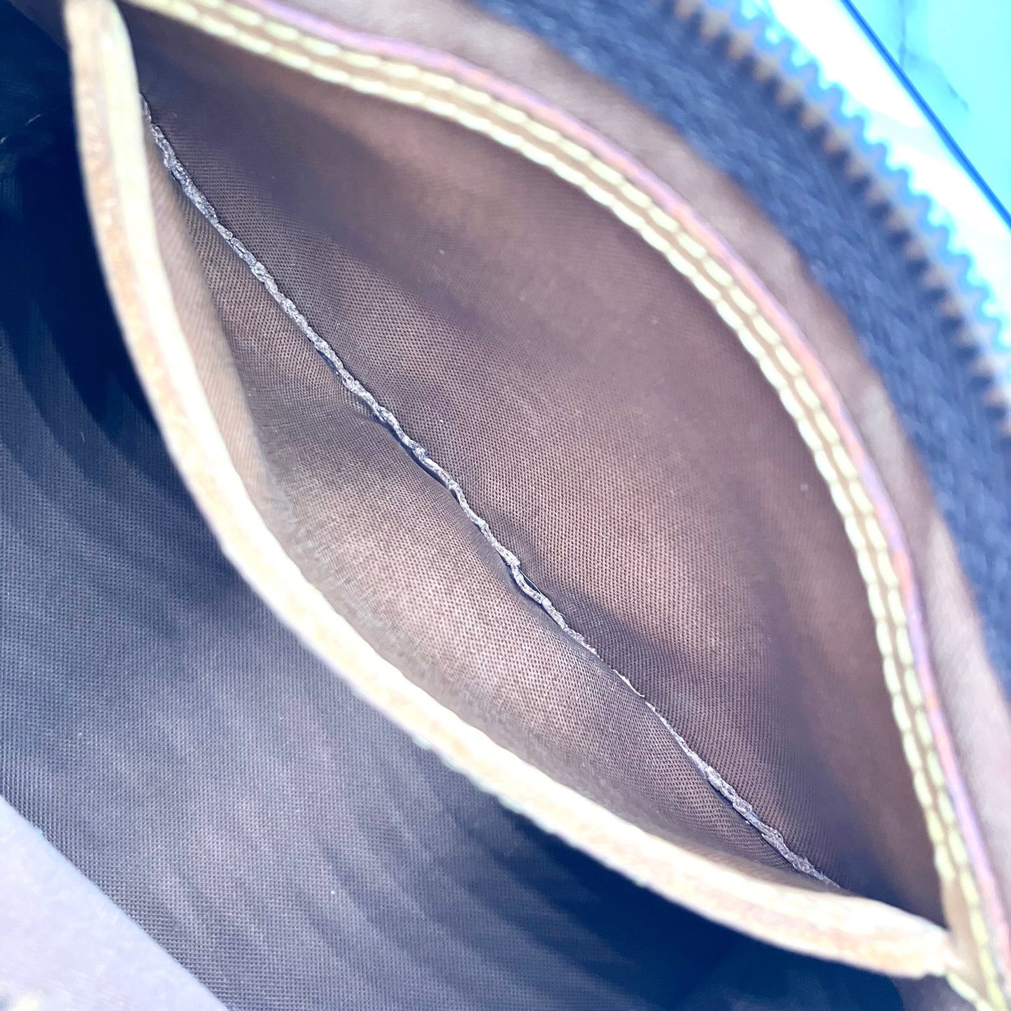 LOUIS VUITTON Monogram cherry Speedy 25