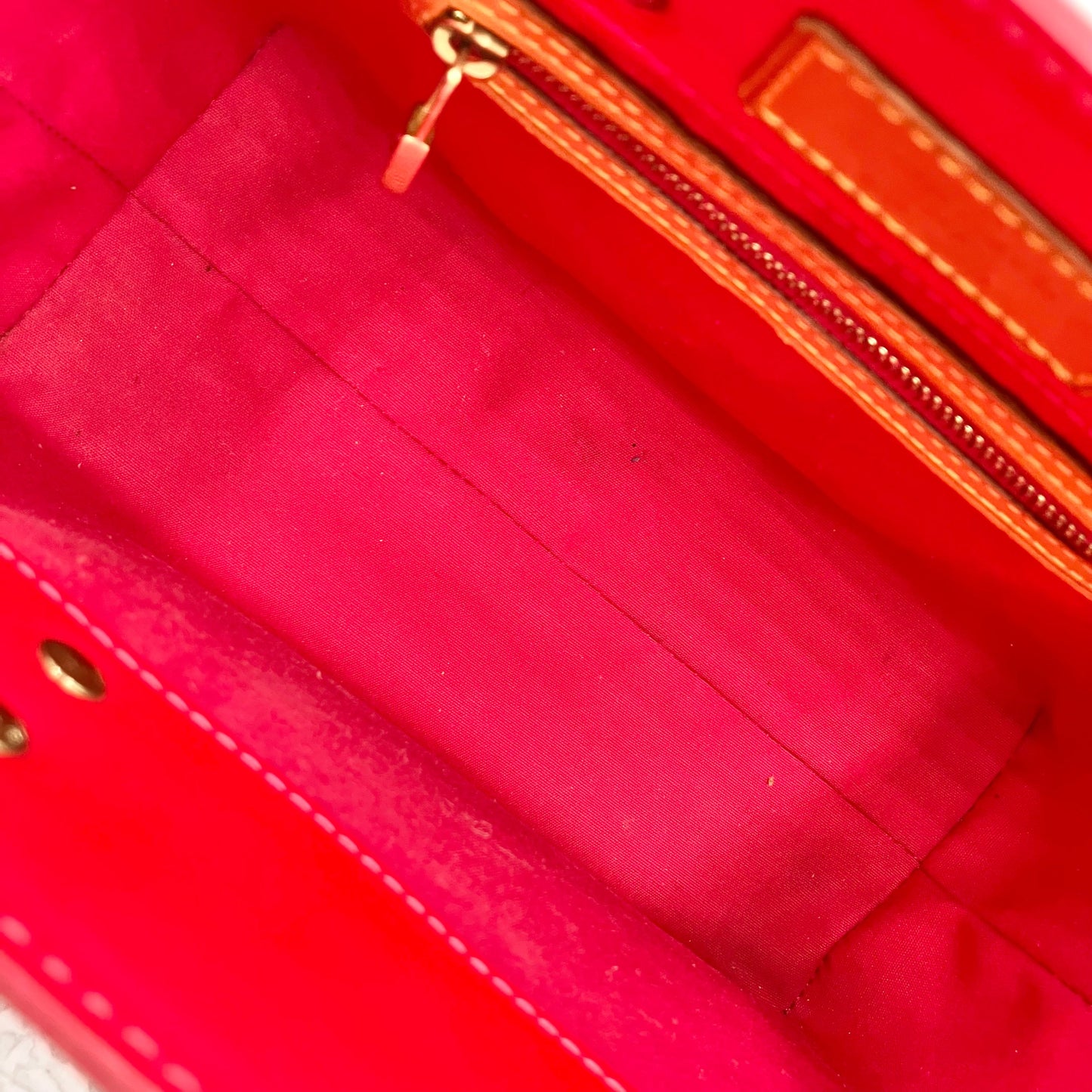 LOUIS VUITTON Reade PM