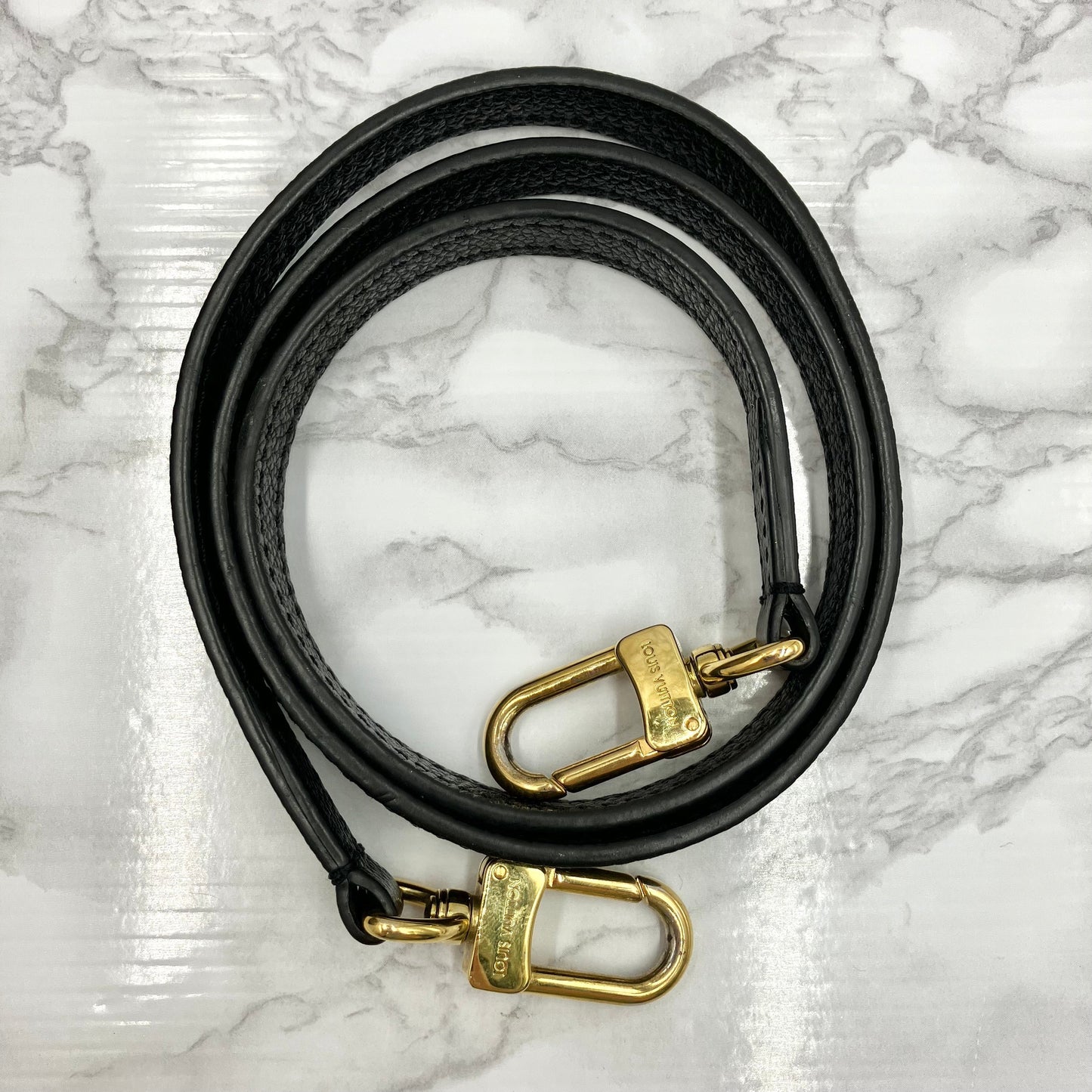 LOUIS VUITTON Monogram Flandrine