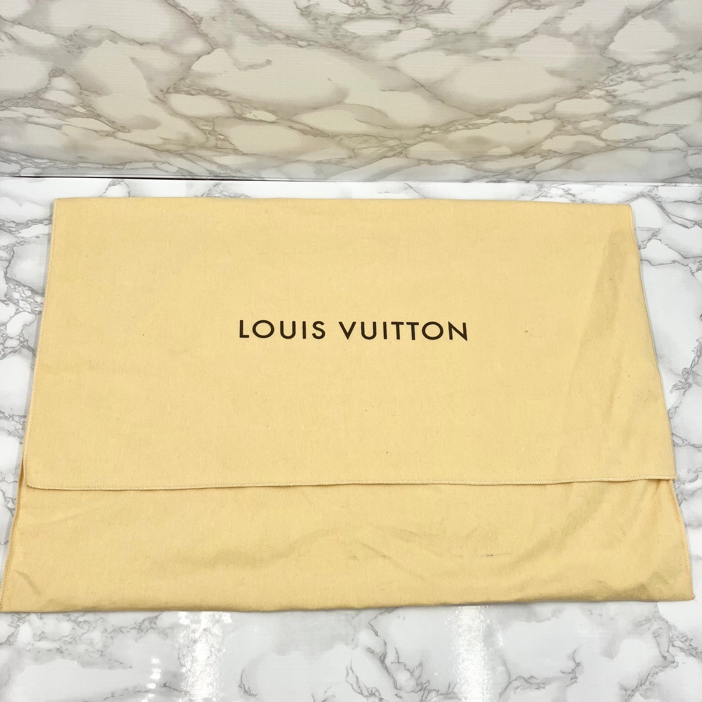 LOUIS VUITTON Monogram Flandrine