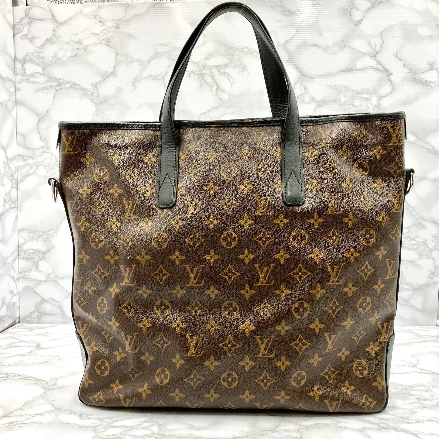 LOUIS VUITTON Monogram MacArthur Davies