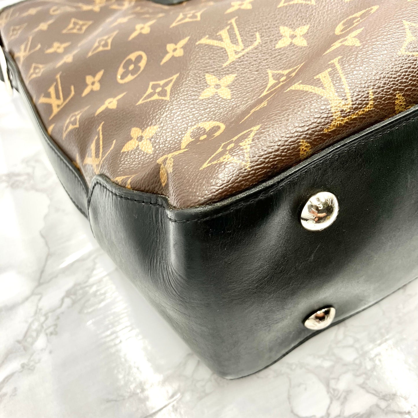 LOUIS VUITTON Monogram MacArthur Davies