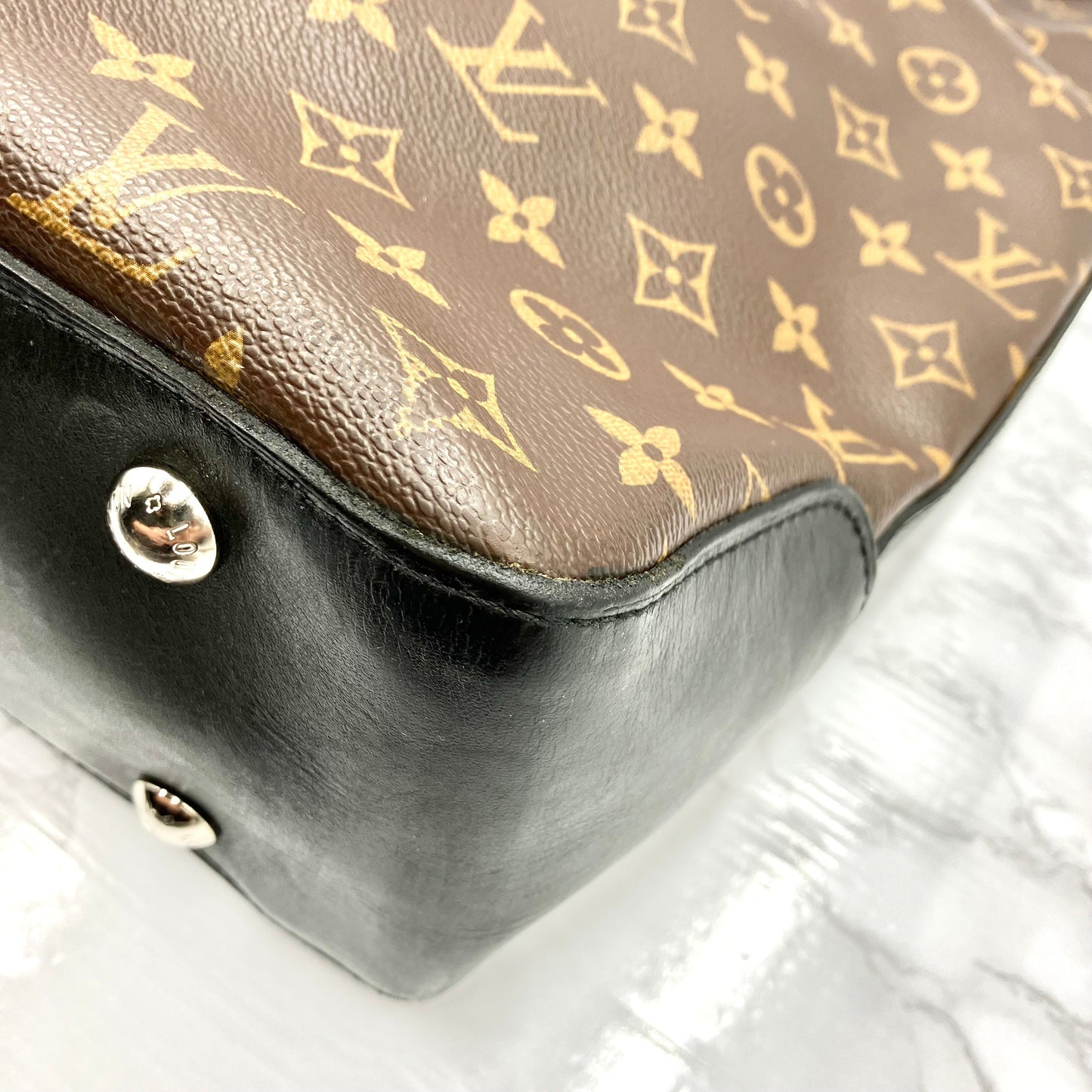 LOUIS VUITTON Monogram MacArthur Davies