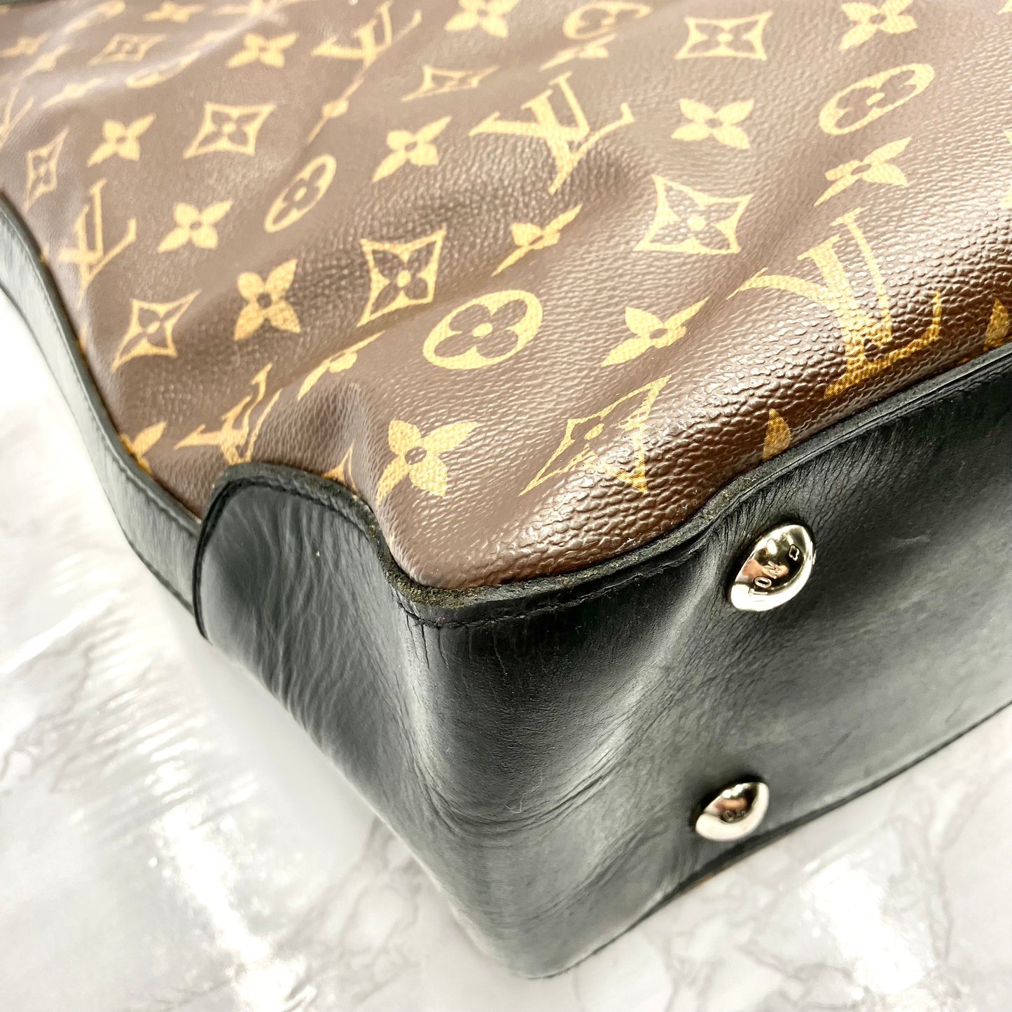 LOUIS VUITTON Monogram MacArthur Davies