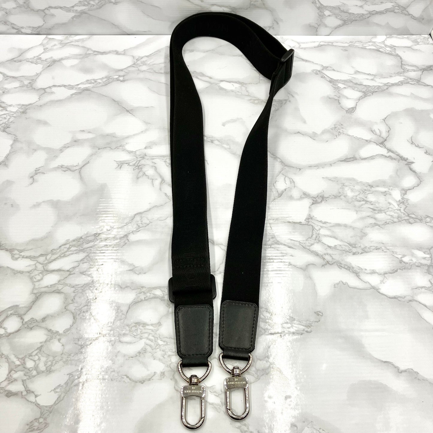 LOUIS VUITTON Monogram MacArthur Davies