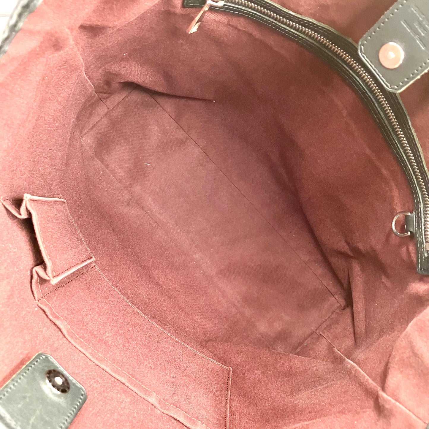 LOUIS VUITTON Monogram MacArthur Davies