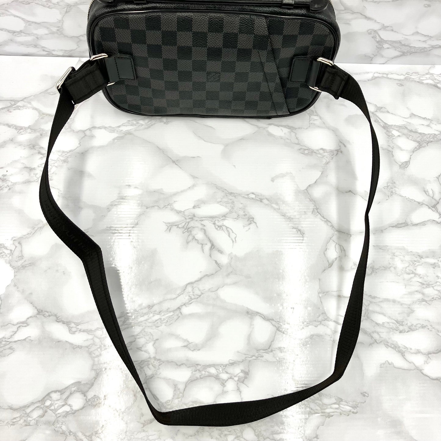 LOUIS VUITTON Damier Graphite Ambler