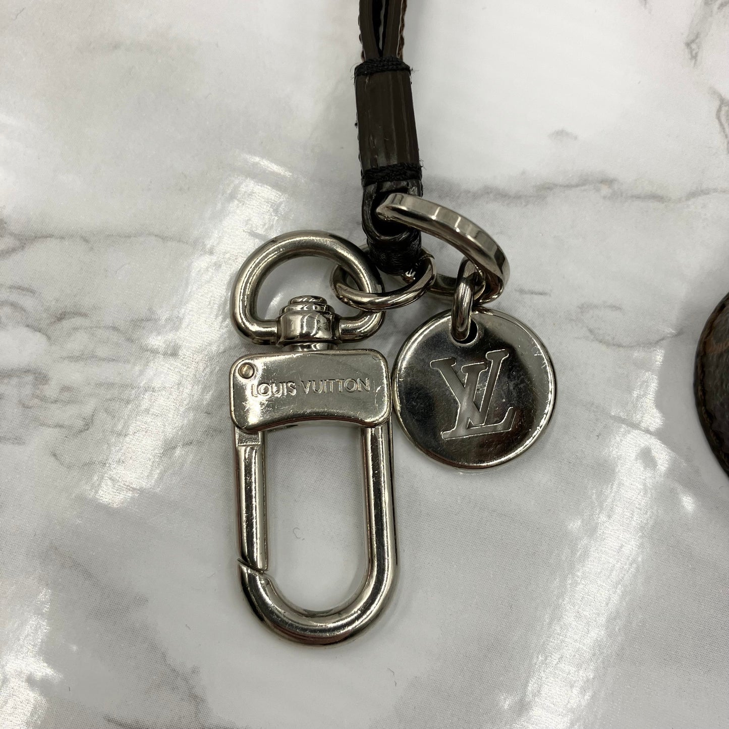 LOUIS VUITTON Monogram neck strap