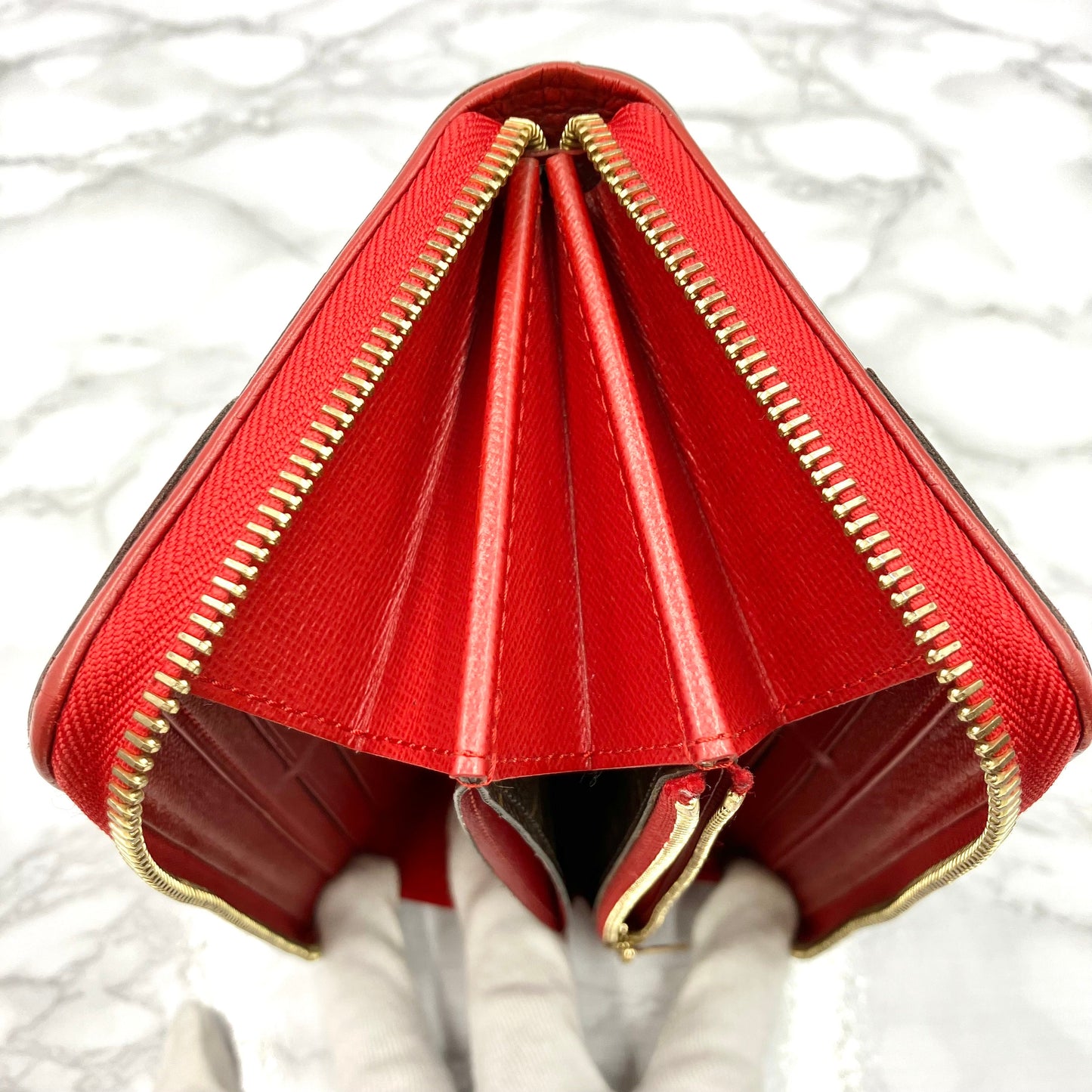 LOUIS VUITTON Monogram Retiro Zippy Wallet