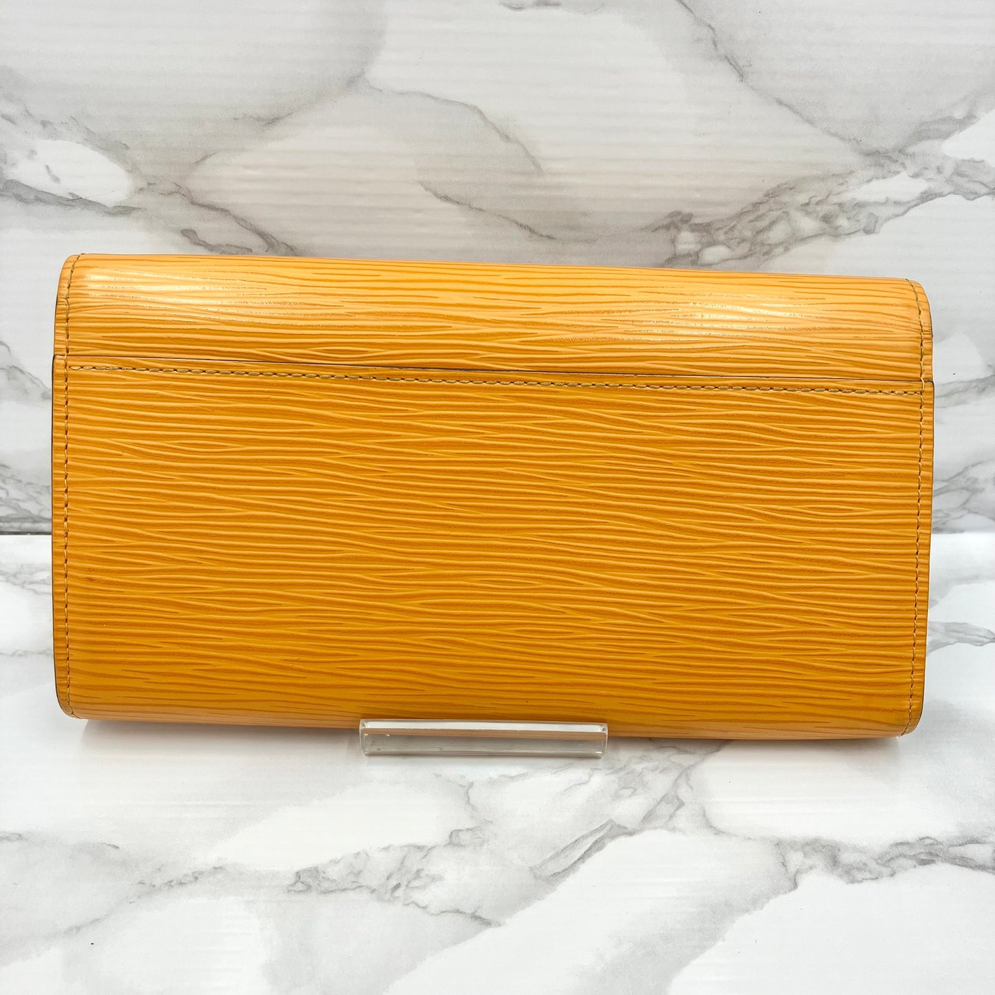 LOUIS VUITTON Epi sarah