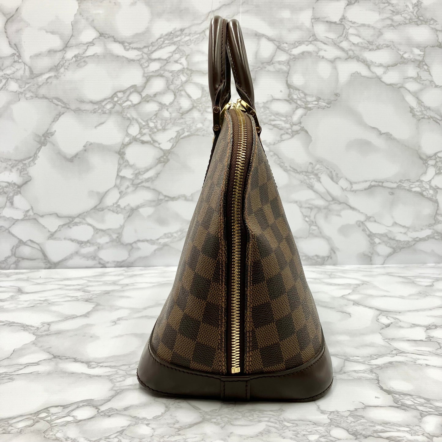 LOUIS VUITTON Damier Alma PM