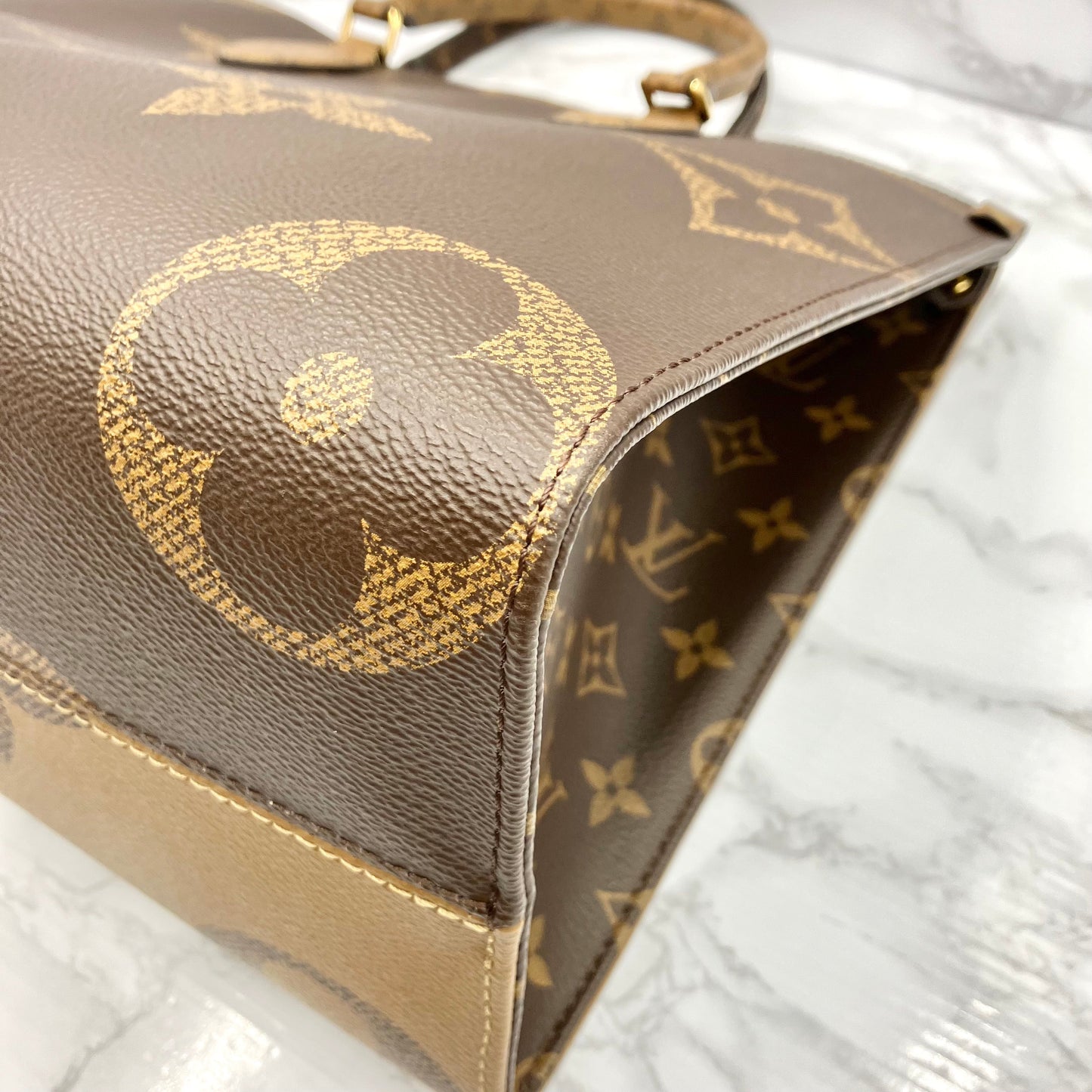 LOUIS VUITTON Monogram Giant Reverse On The Go MM