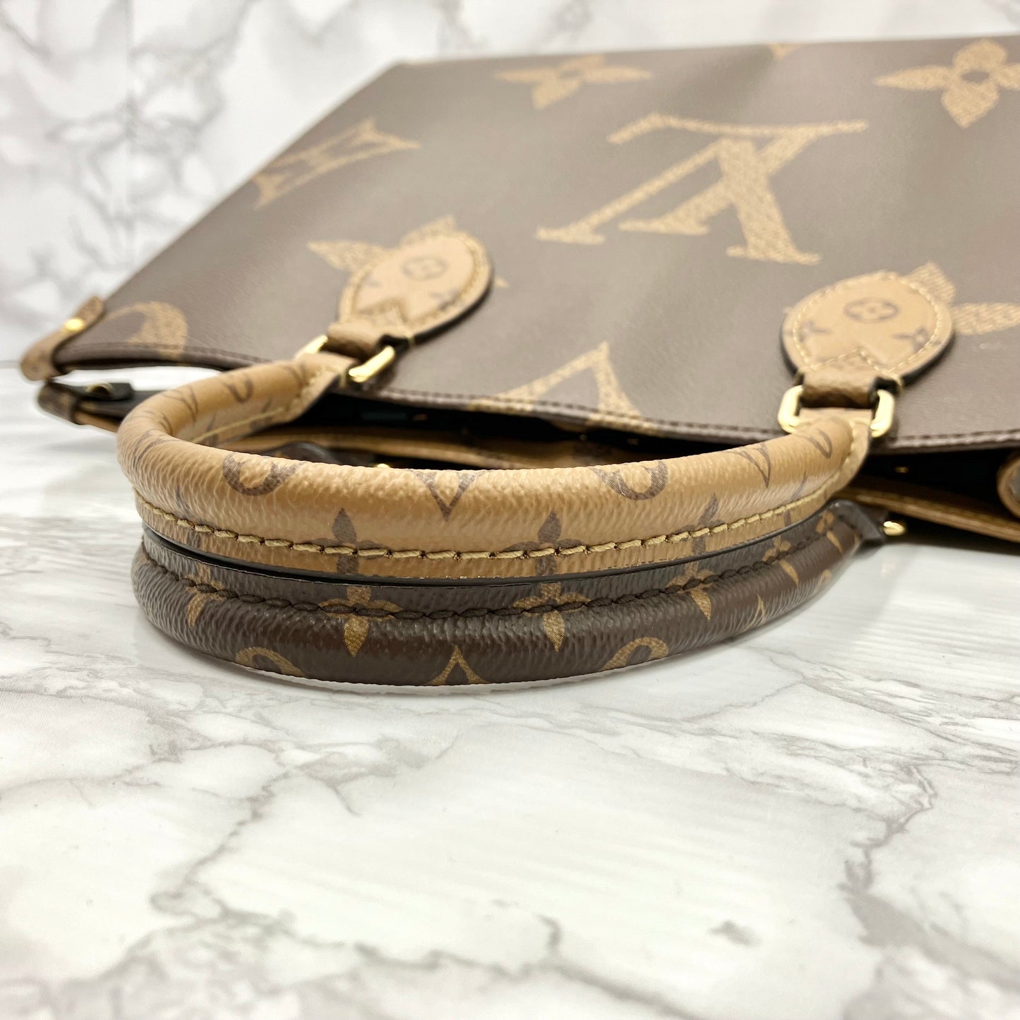 LOUIS VUITTON Monogram Giant Reverse On The Go MM