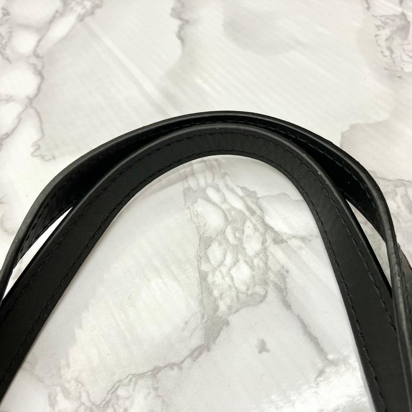 LOUIS VUITTON Monogram Giant Reverse On The Go MM