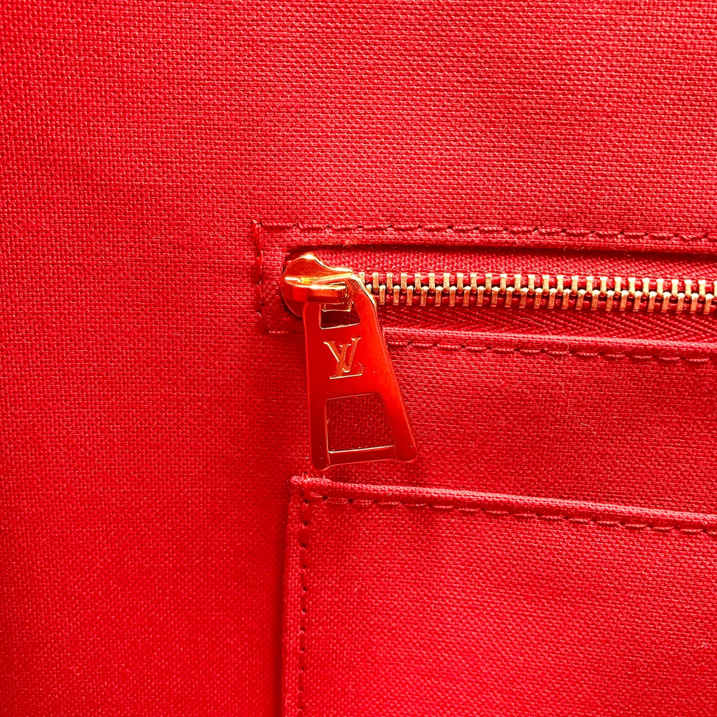 LOUIS VUITTON Monogram Giant Reverse On The Go MM