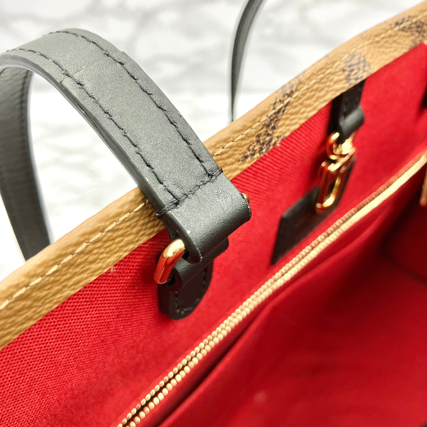 LOUIS VUITTON Monogram Giant Reverse On The Go MM