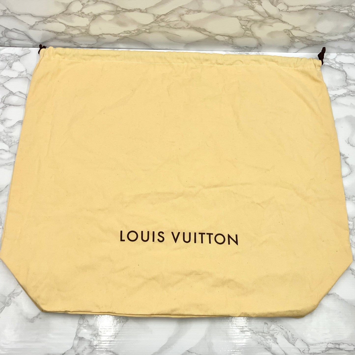 LOUIS VUITTON Monogram Giant Reverse On The Go MM