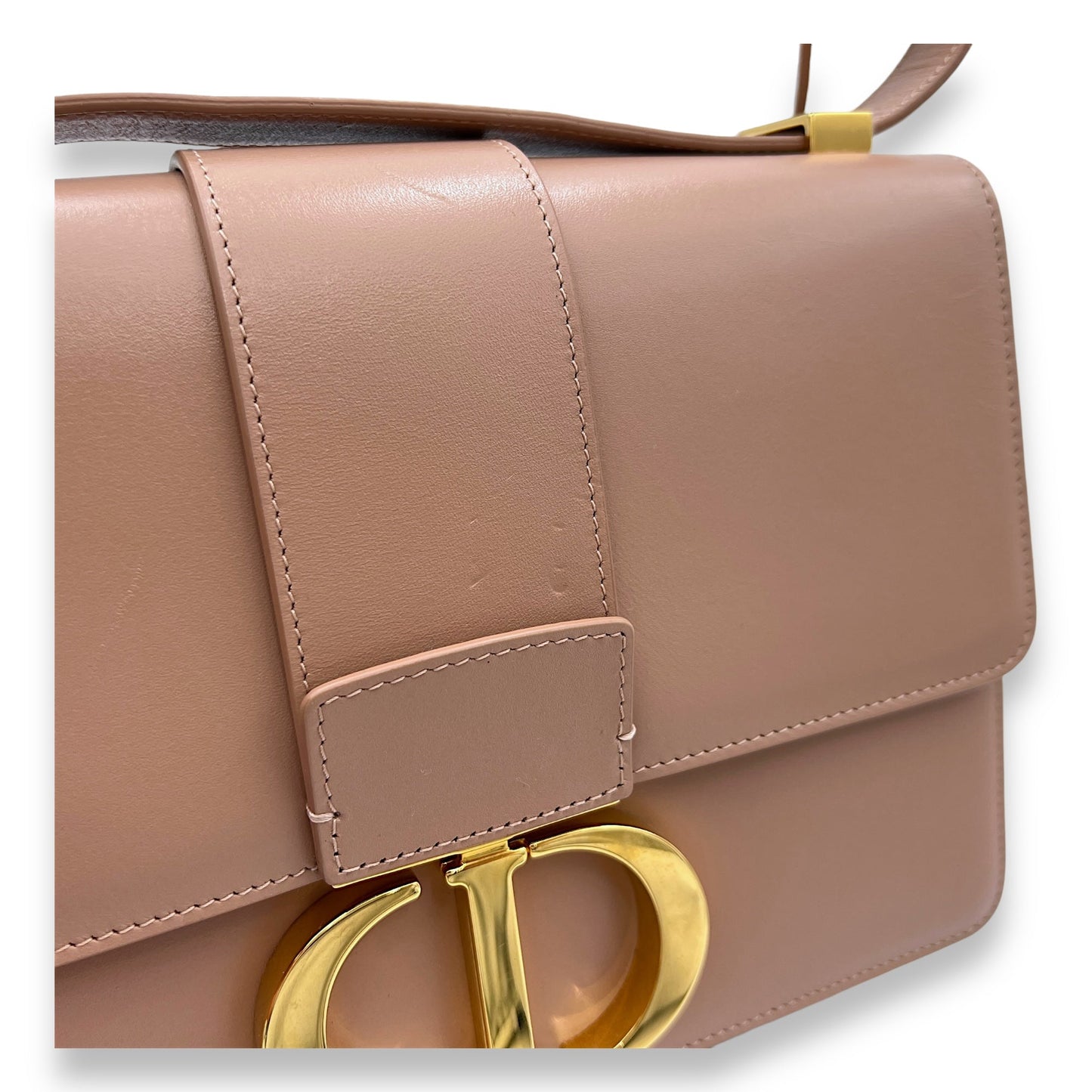 Montaigne 30 Shoulder bag in Calfskin, Gold Hardware