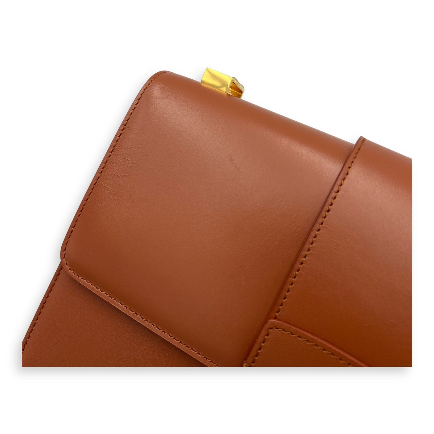 30 Montaigne Medium Brown Shoulder Bag in Calfskin, Gold hardware