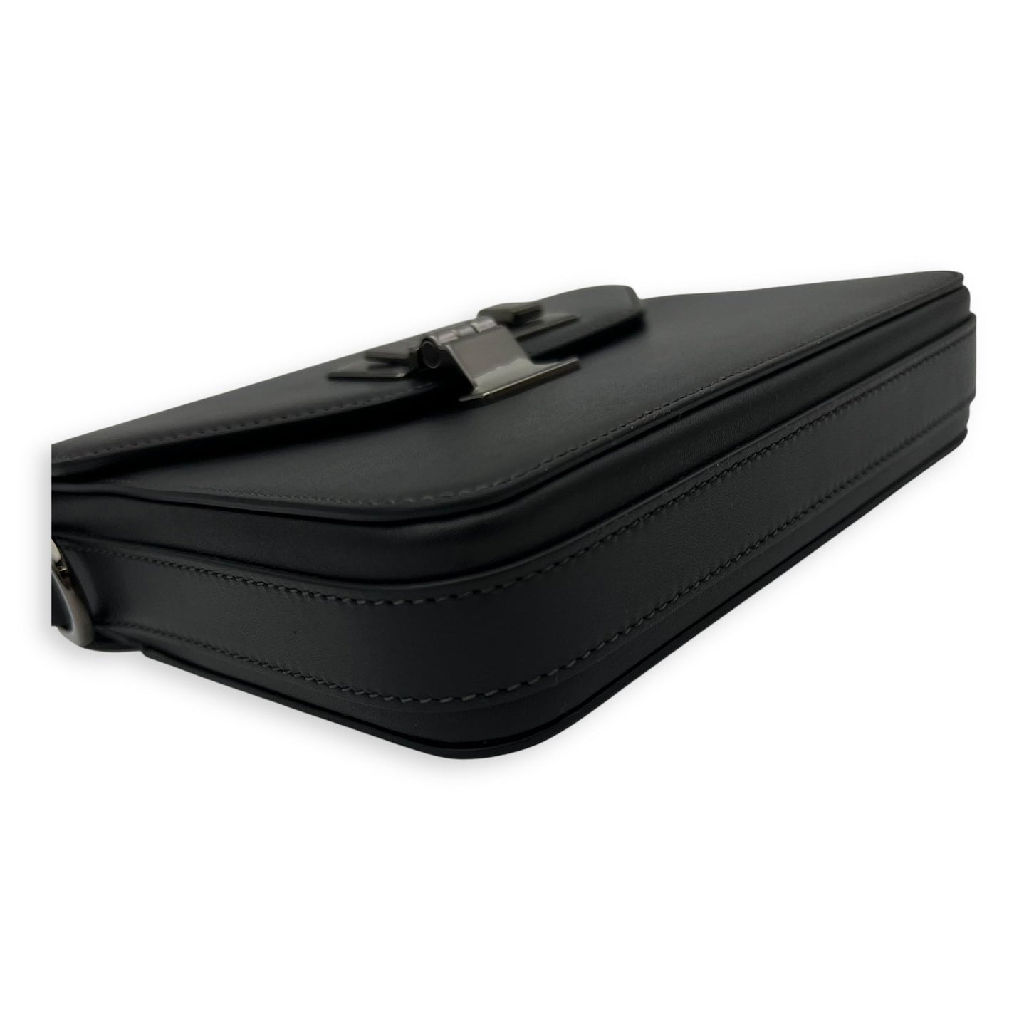 Lock Shoulder Bag Black in Calfskin, Silver hardware